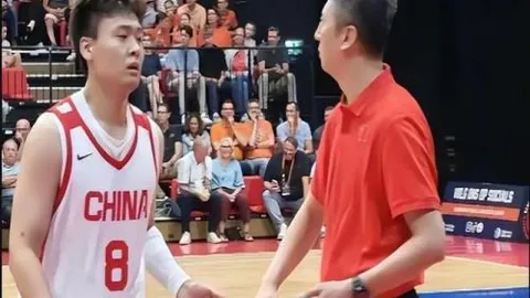 奥斯卡缺席上港首战亚冠，申花胜利助力上港提振士气